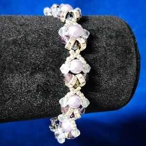 Luminous Lavender Flux Pearl Bracelet
